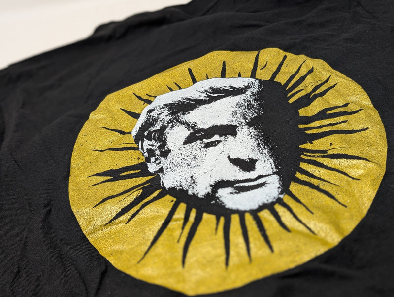 T-shirt "Michael Caine / Logo haches gold" - Rouge Pompier