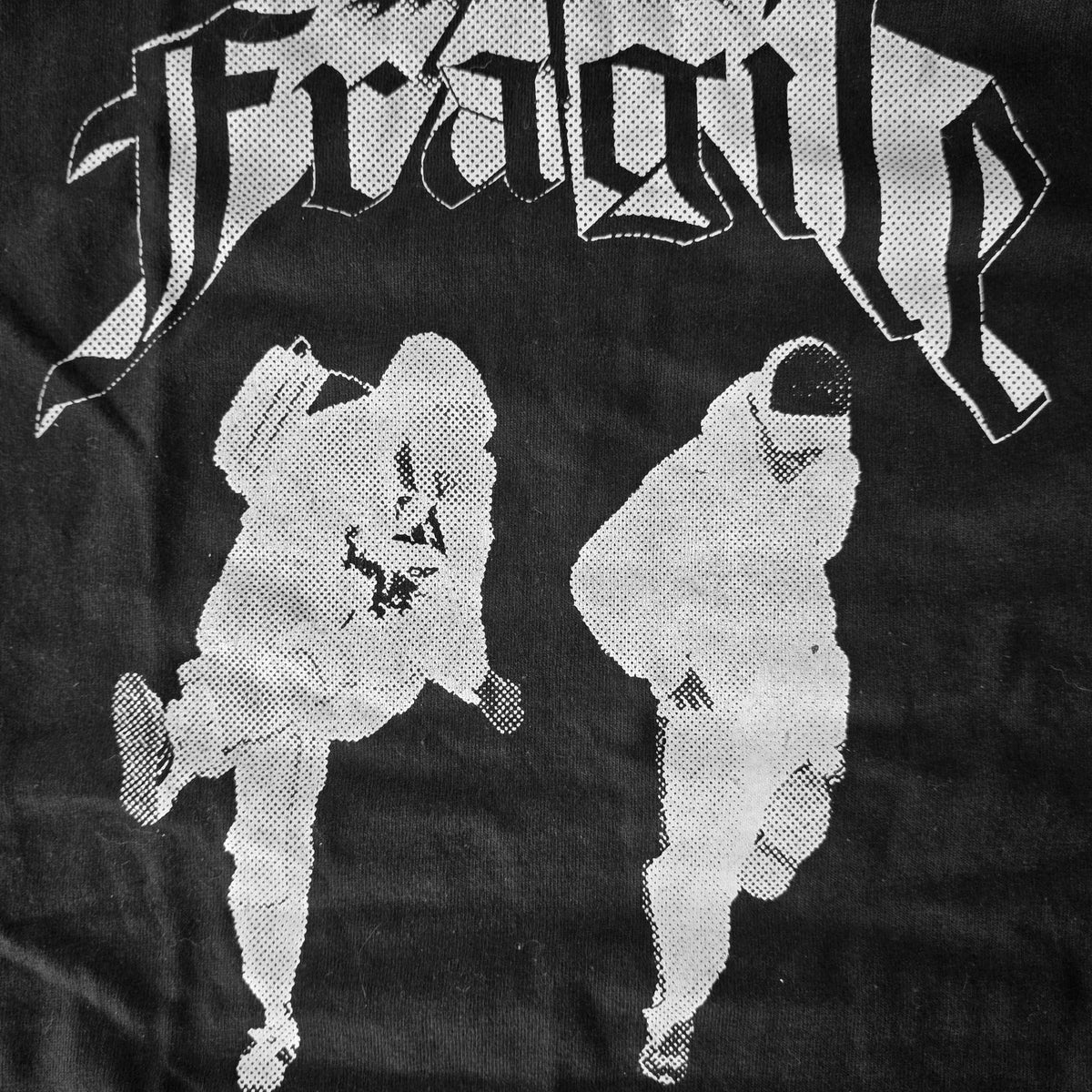 T-shirt "Celebrate" - FRAGILE