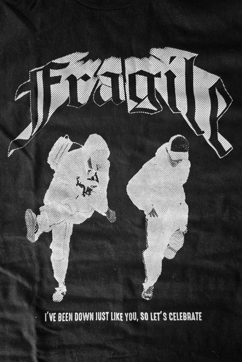 T-shirt "Celebrate" - FRAGILE