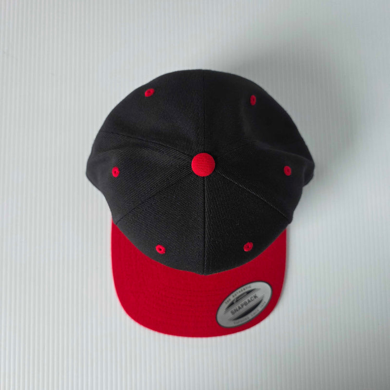Black hat "Embroidered Logo" - Pépé et sa guitare