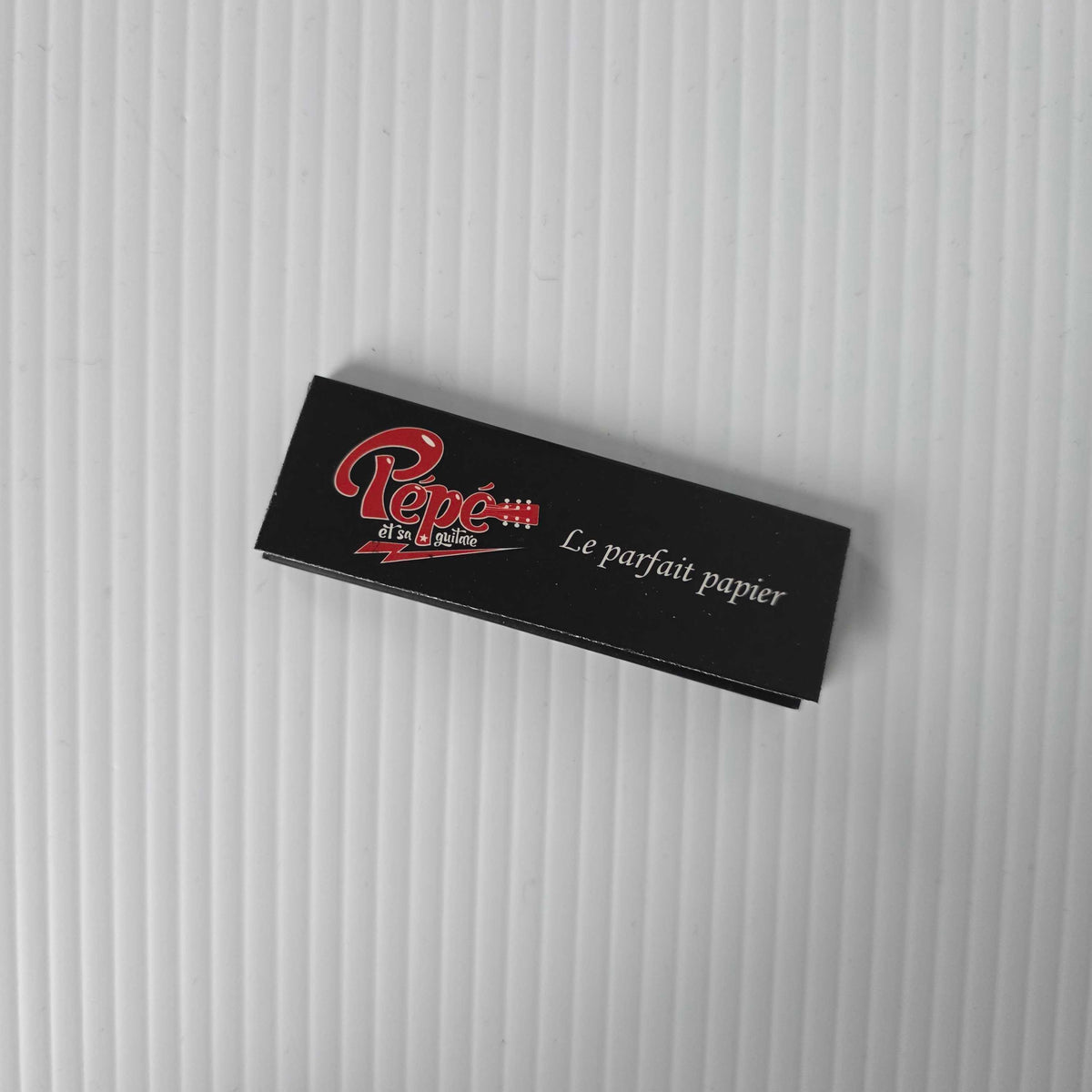 Rolling paper - Pépé et sa guitare